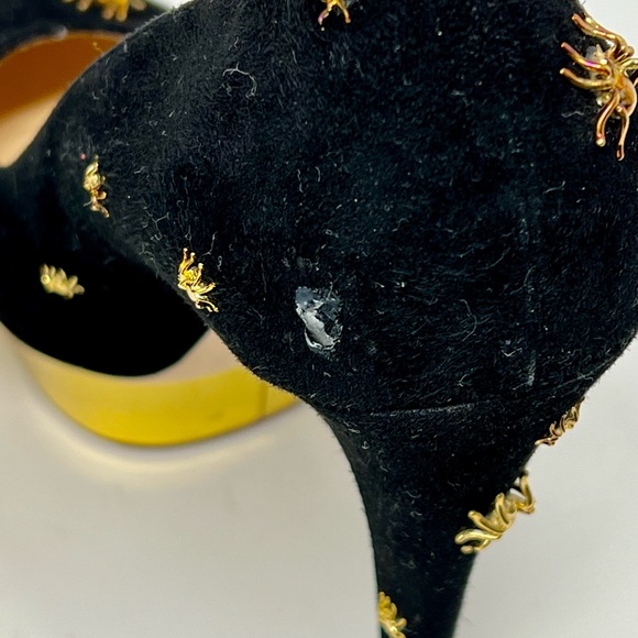 Our vintage Charlotte Olympia Dolly Spider-Studded Suede Platform Pumps. - Picture 6 of 11